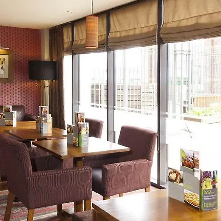 Premier Leeds Centre Hotel 3*